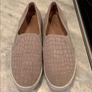 Joie slip on sneakers